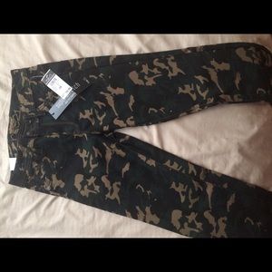 Army pants from RUE21 size 7/8 brand new with tags